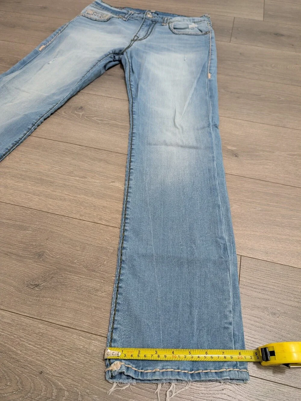 True Religion Ricky Relaxed Straight Light Wash Distressed Unique Stitching•34👖